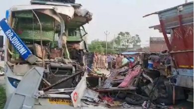 Photo of बाराबंकी दर्दनाक हादसा: बस और ट्रक की जोरदार भिड़ंत में 14 यात्रियों की मौत, 30 घायल