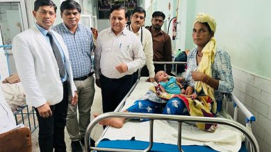 Photo of बलरामपुर अस्पताल में पीडियाट्रिक सर्जन ने मलदृार बनाकर नवजात को दिया जीवनदान
