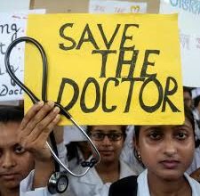 Photo of दिल्ली से पूरे देश में रेजीडेंट्स चिकित्सकों की हड़ताल का एलान, लखनऊ में …